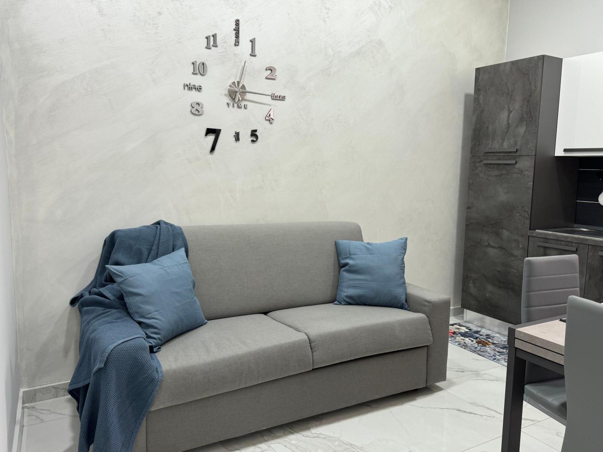 Vesuvius House *