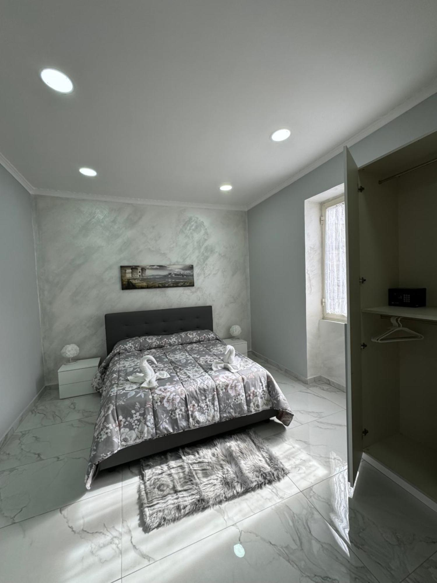 Apartment Vesuvius House